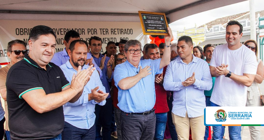 o-governador-joao-azevedo-junto-ao-vice-governador-lucas-ribeiro-e-o-deputado-tiao-gomes-marcam-presenca-na-inauguracao-da-pavimentacao-asfaltica-do-municipio